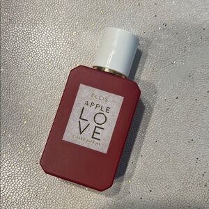 Ellis Brooklyn Apple Love